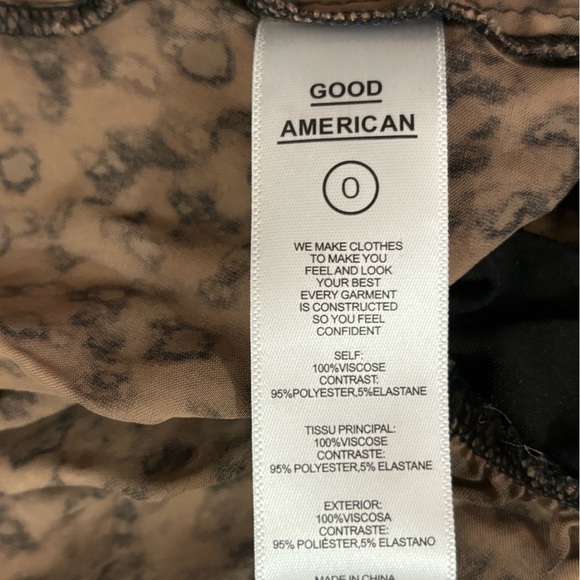 Good American Leopard Animal Print Plunging Faux Wrap V-Neck Satin Bodysuit 0 - Picture 11 of 12